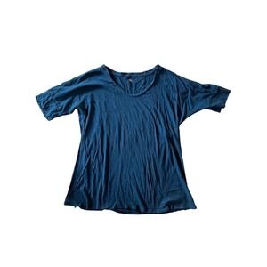 Women's GAP teal short sleeve top. Size Large